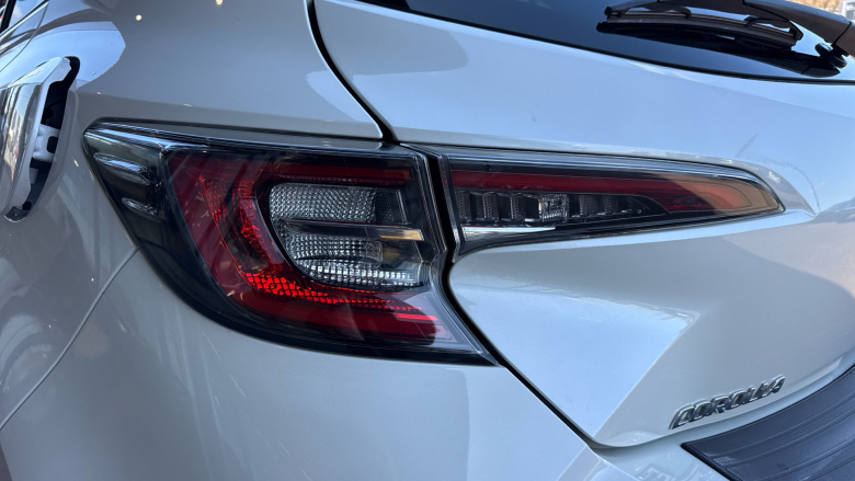 Toyota Corolla 2.0 VVT-i Hybrid GR Sport 5dr CVT Hybrid Hatchback
